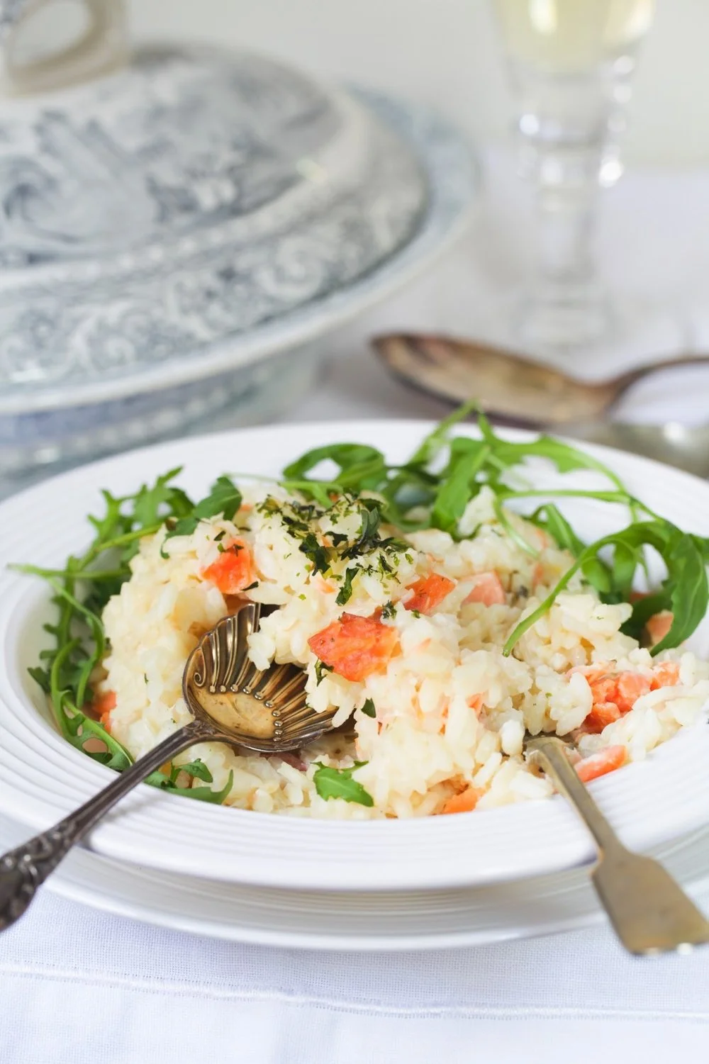 Smoked salmon and lemon risotto seasoned with sea lettuce