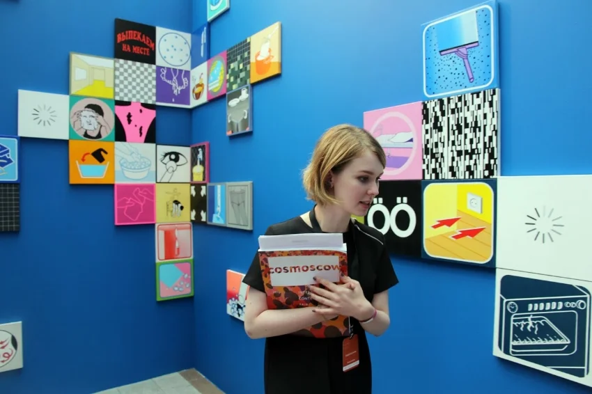 Solo booth by artist of the year Sveta Shuvaeva supported by Vladimir Smirnov and Konstantine Sorokin Foundation. (Image c ourtesy of Liza Borovikova)