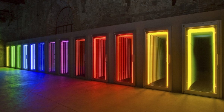 Ivan Navarro – Threshold, 2009, from 53rd Venice Biennial. Image courtesy of the artist