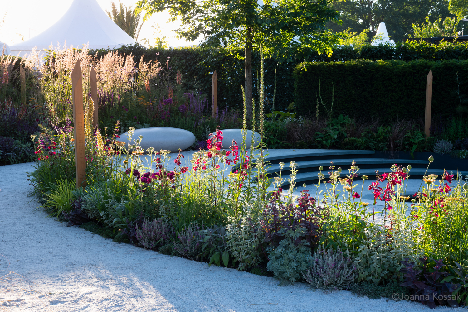 Tom Simpson Garden Design Hampton Court - 2.jpg