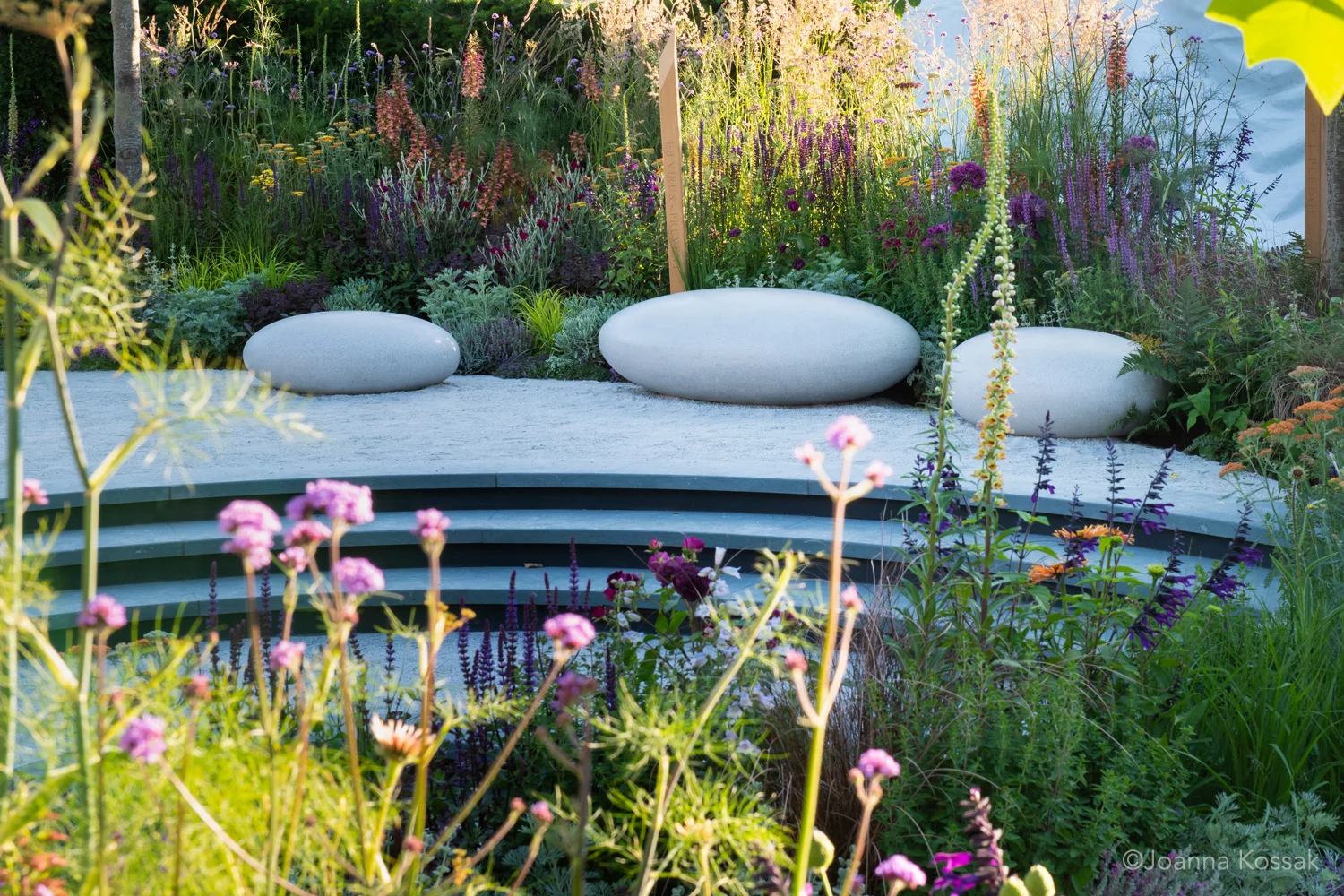 Tom Simpson Garden Design Hampton Court - 3.jpg