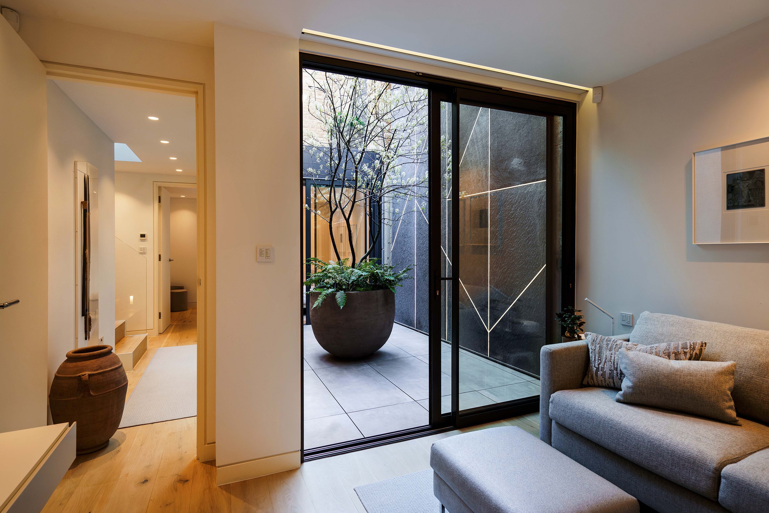 tom_simpson_design_court_yard-03.jpg