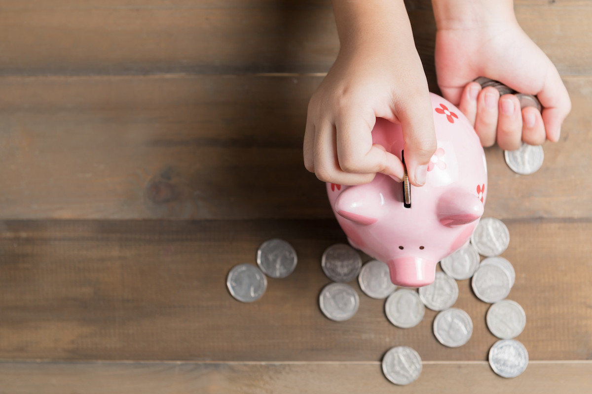 how to teach childreb the value of money.jpg