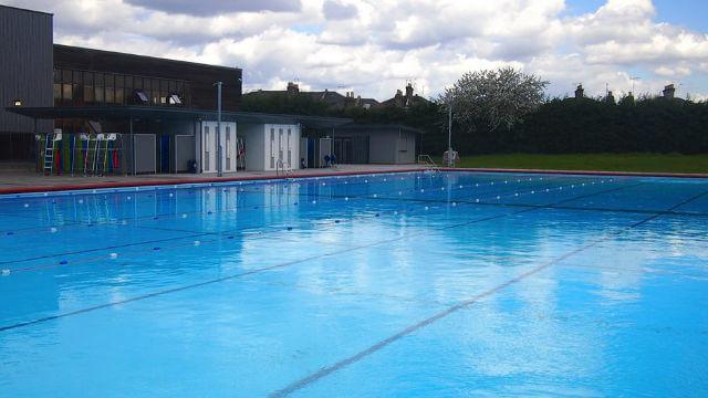 PARK ROAD LEISURE CENTRE + LIDO .jpg