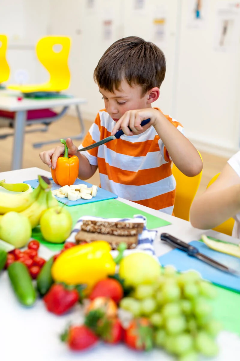 help your kids to eat healthy snacks.jpg