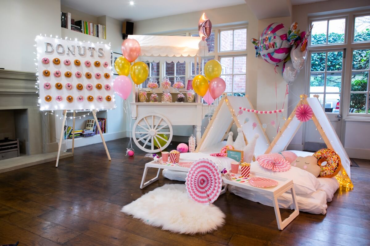 doughnut+wall+kids+party+planner+london.jpg