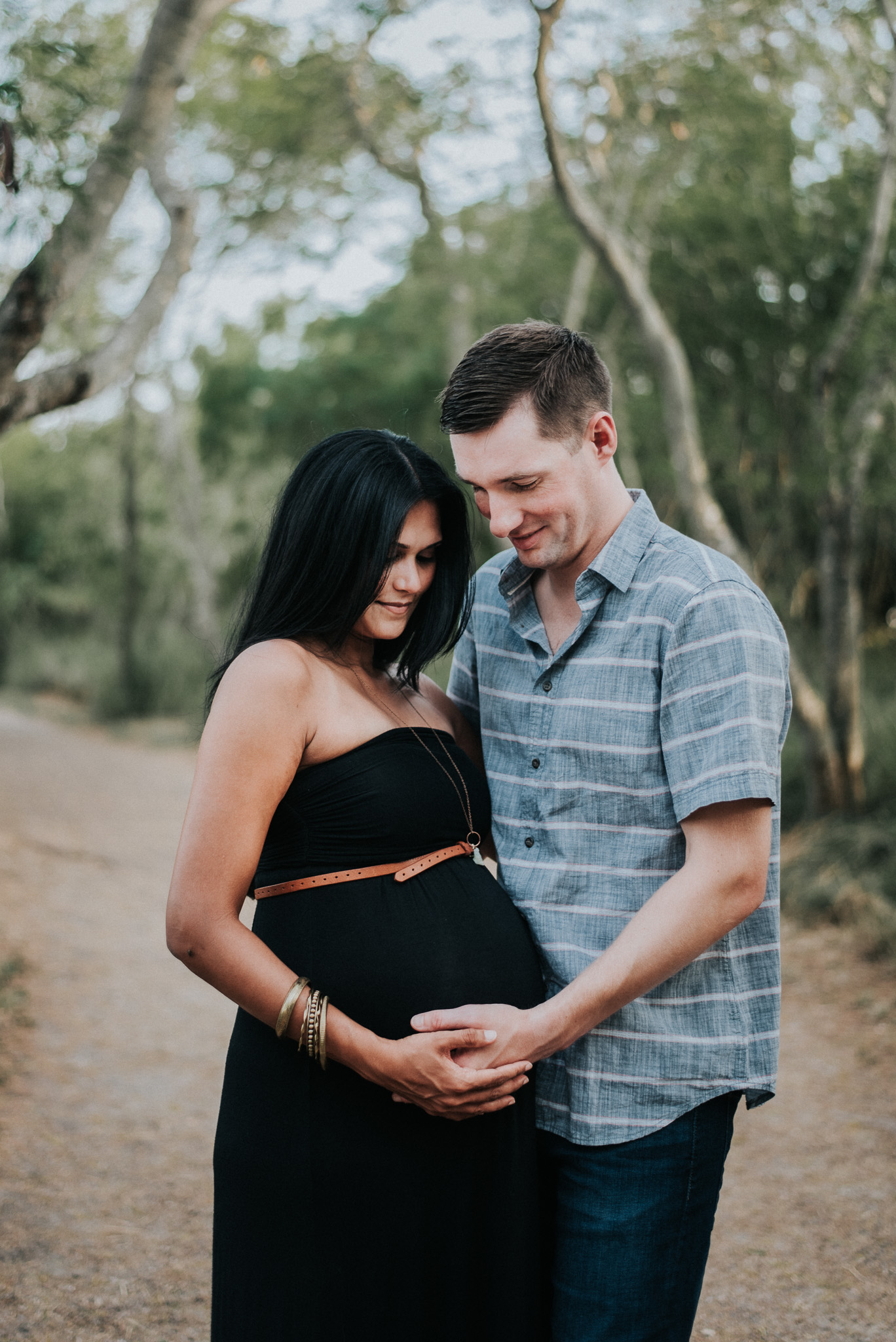 maternity photo with husband