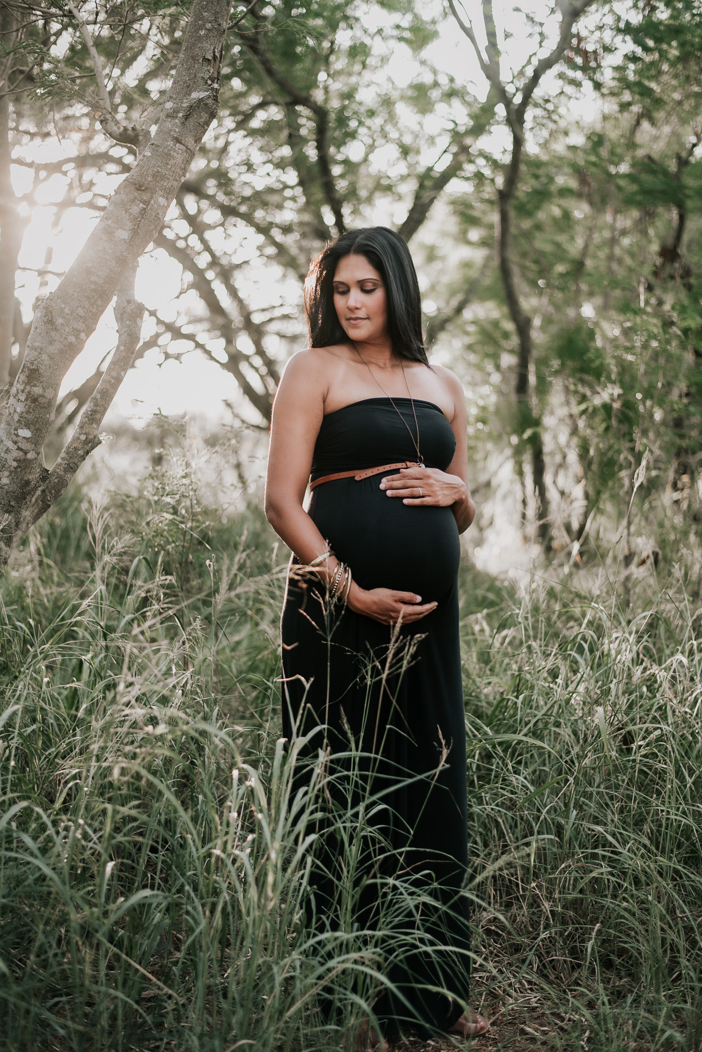 boho natural park maternity session