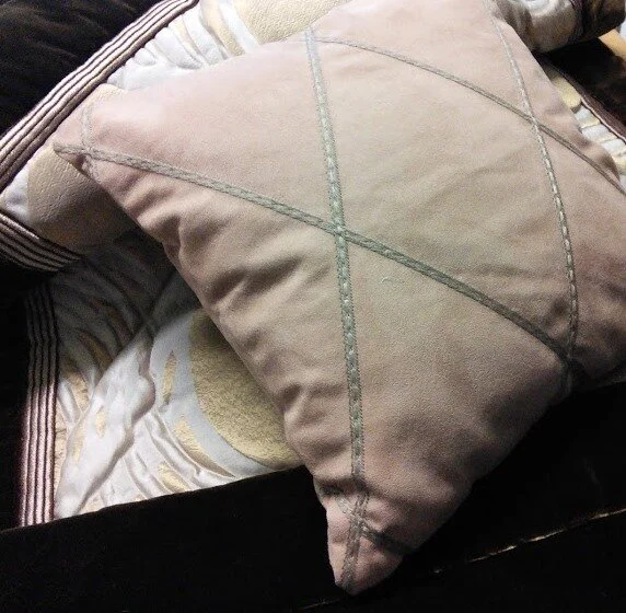 Novasede diamond detailing 38x38cm.jpg