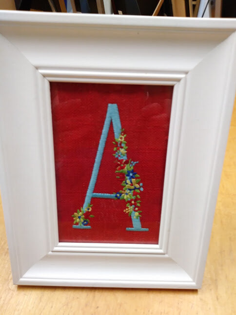 A Flroal red background 23x18cm frame£9.50.jpg