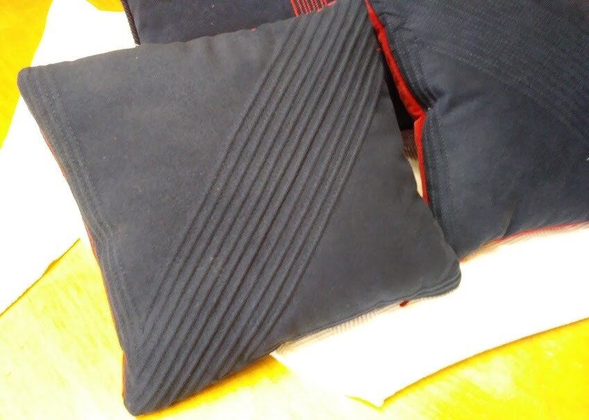 Quilted navy front red velvet back.jpg