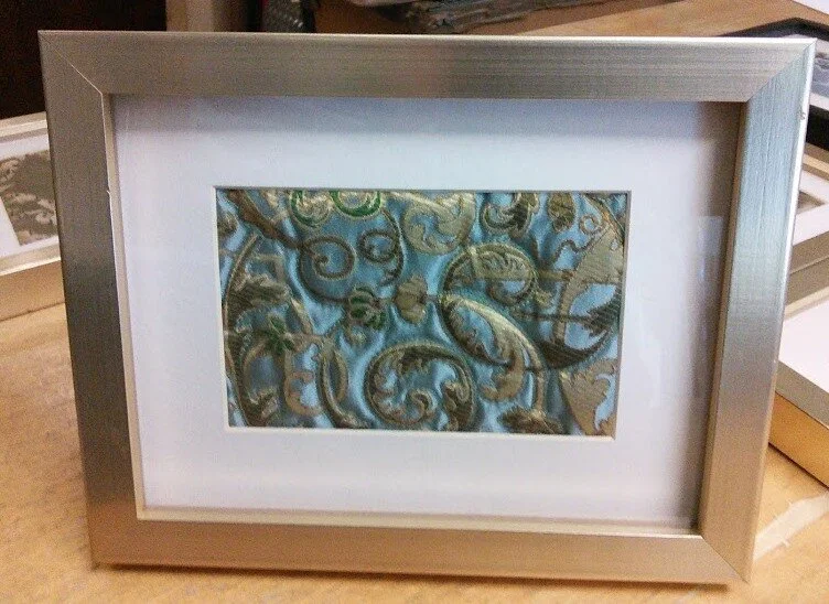Gold frame outline quilting 24x19cm £9.50.jpg