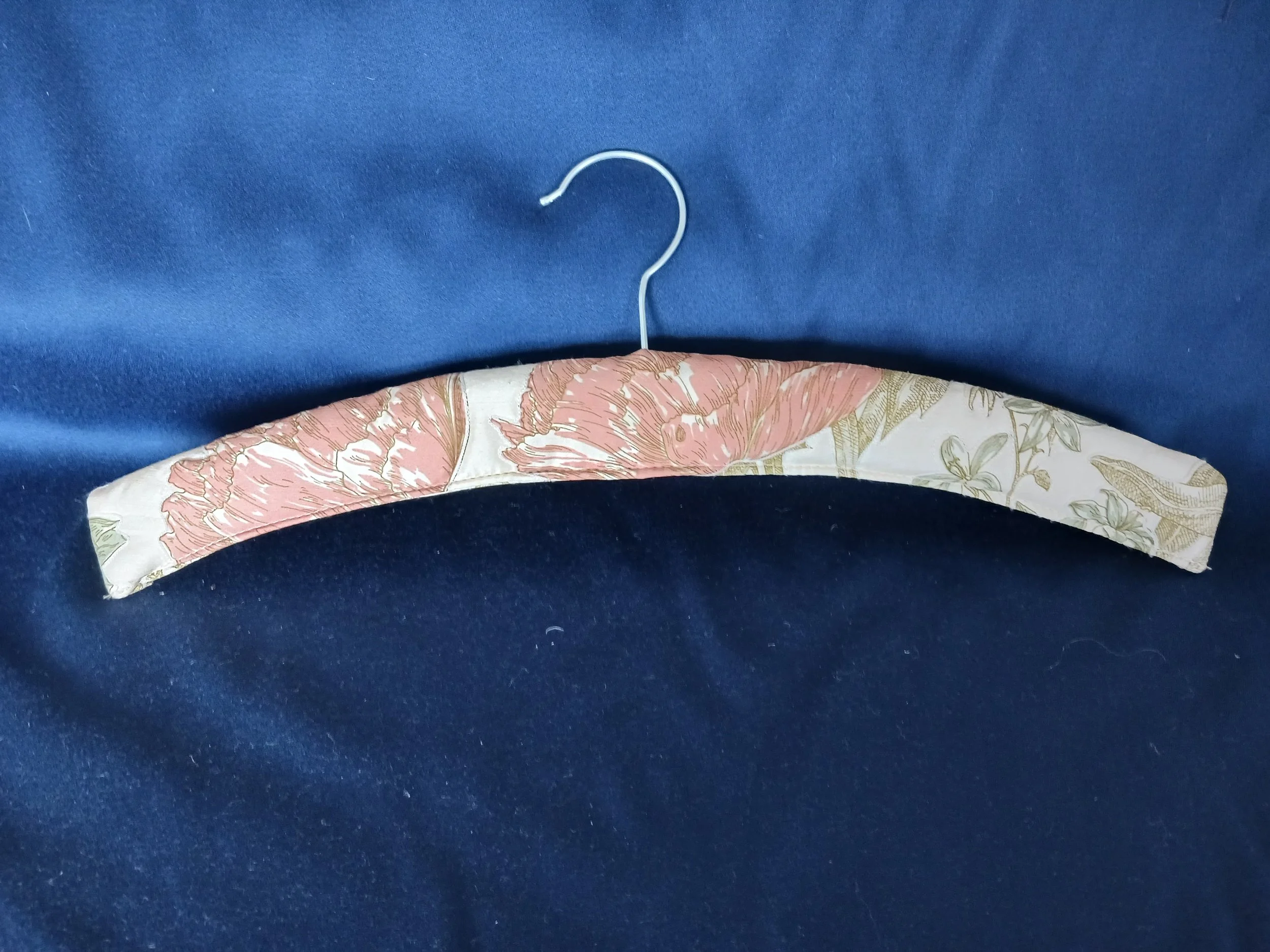 silk padded hanger (Copy)
