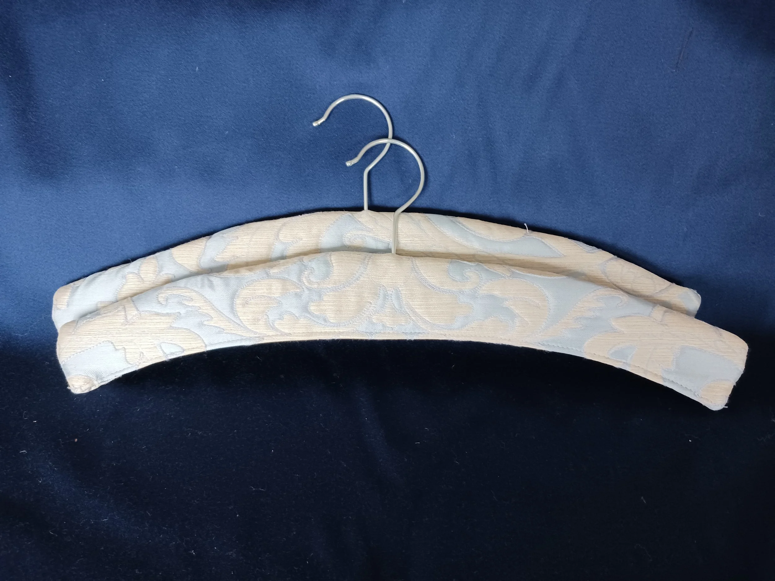 blue and gold silk padded hangers (Copy)