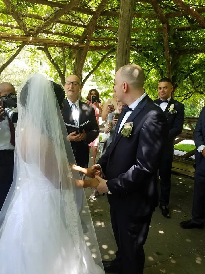 Read Our Amazing Reviews on The Knot