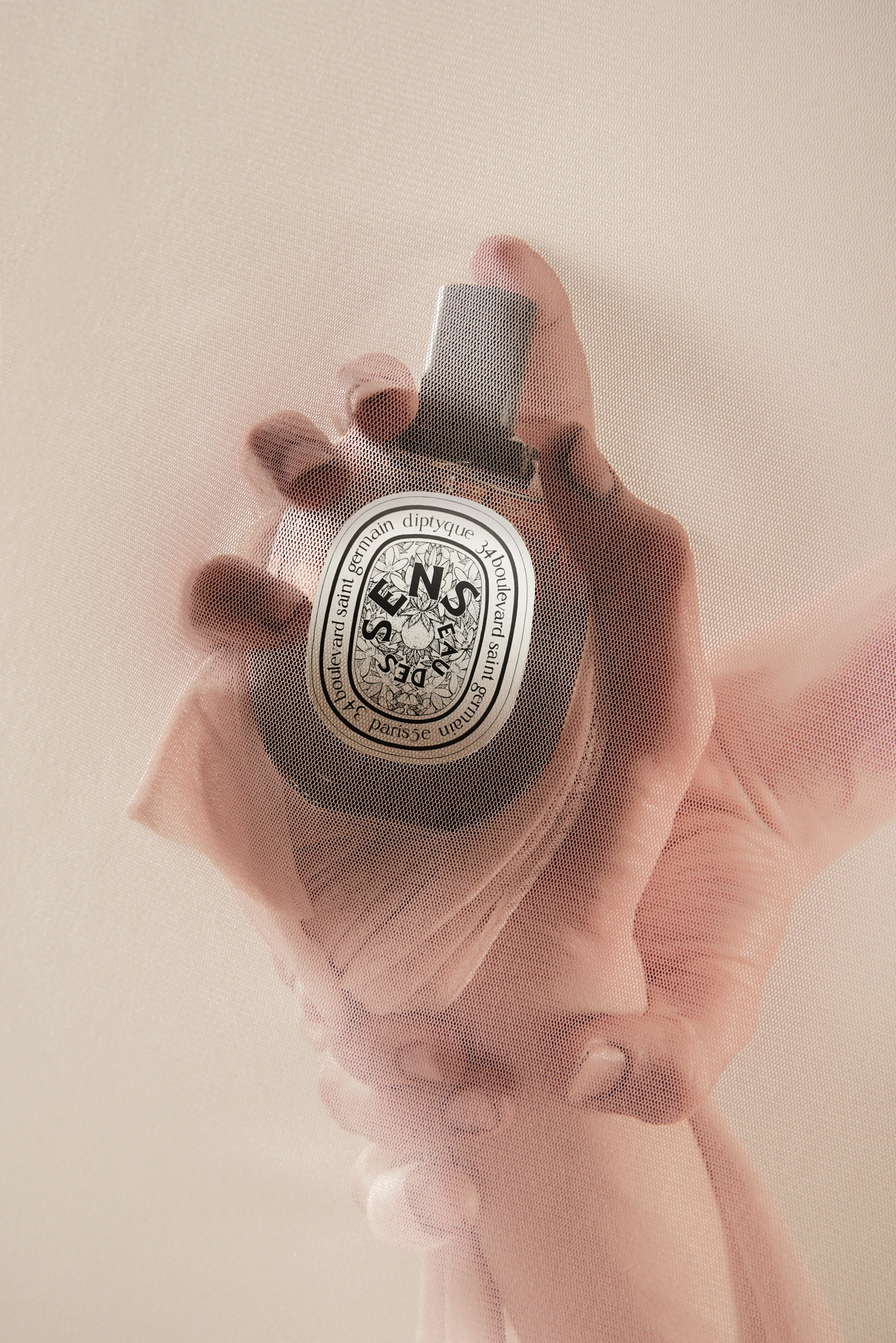 Eau-des-Sens-DIPTYQUE_©Per-Zennström-©Scentury_2.jpg