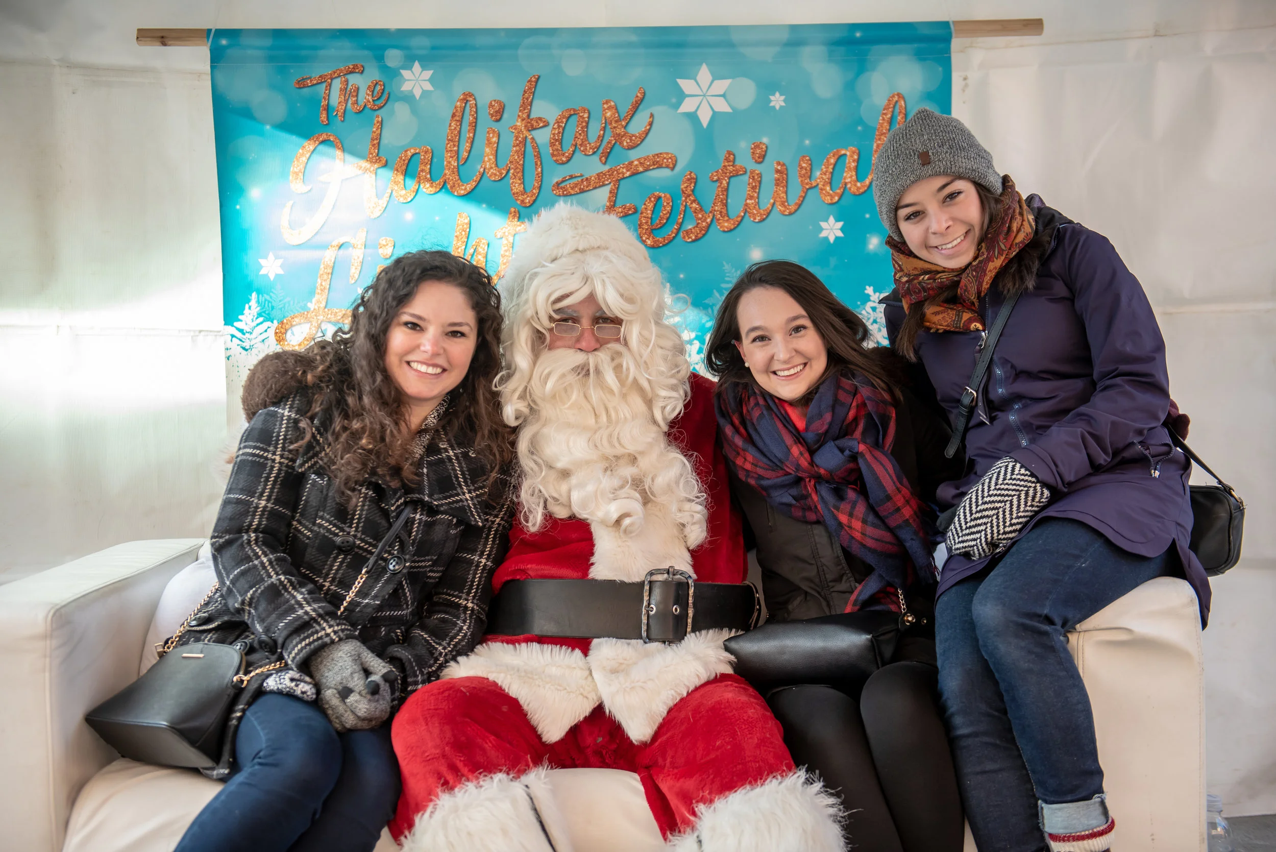 DowntownHalifax - Santa Pet Photos 2018-78.jpg