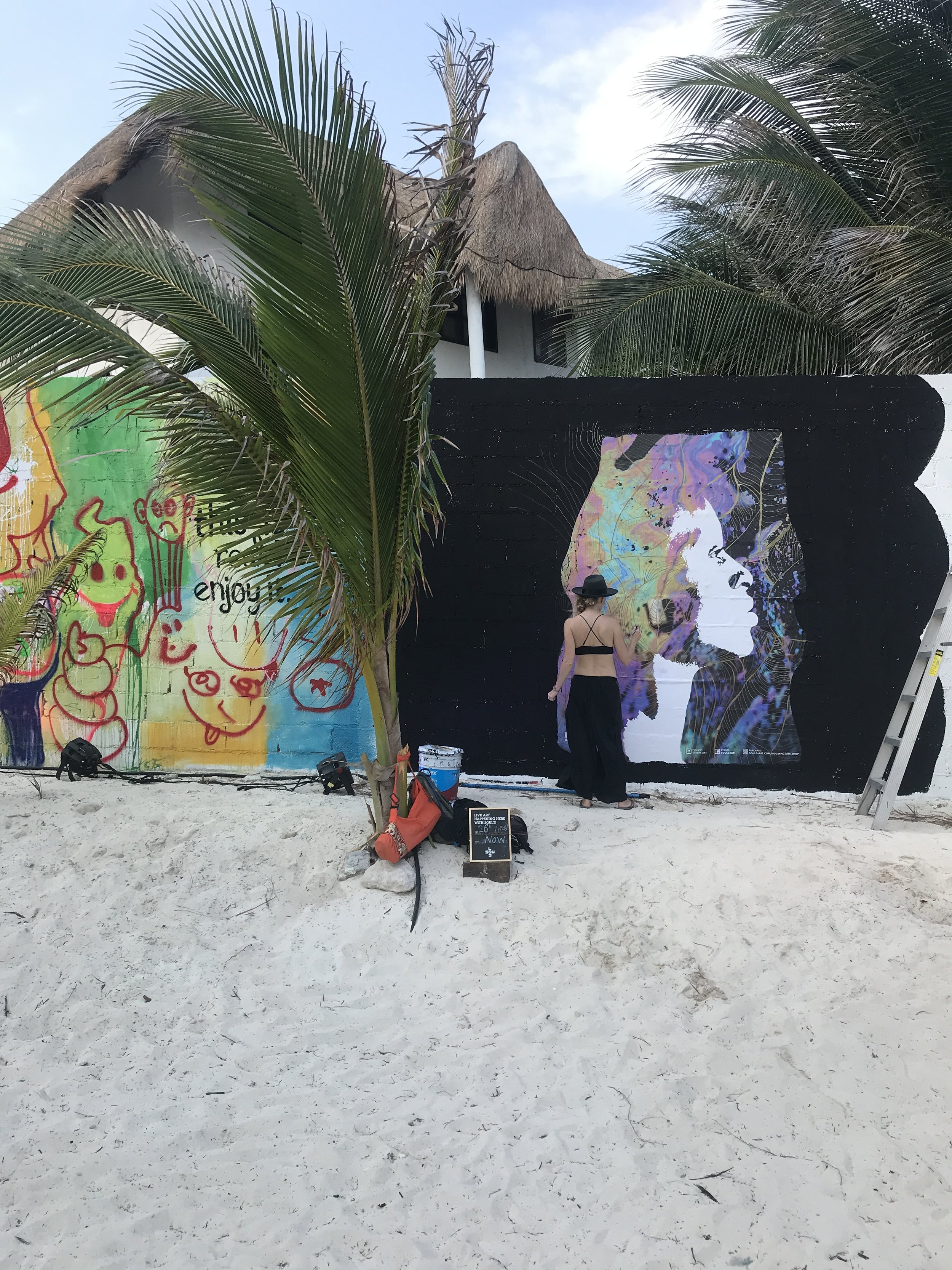 SoulD enjoy a whole week of live art, on the beach for Art With Me Festival. This festival was about helping bring ecological awareness and sustainability to Tulum and the whole planet. 