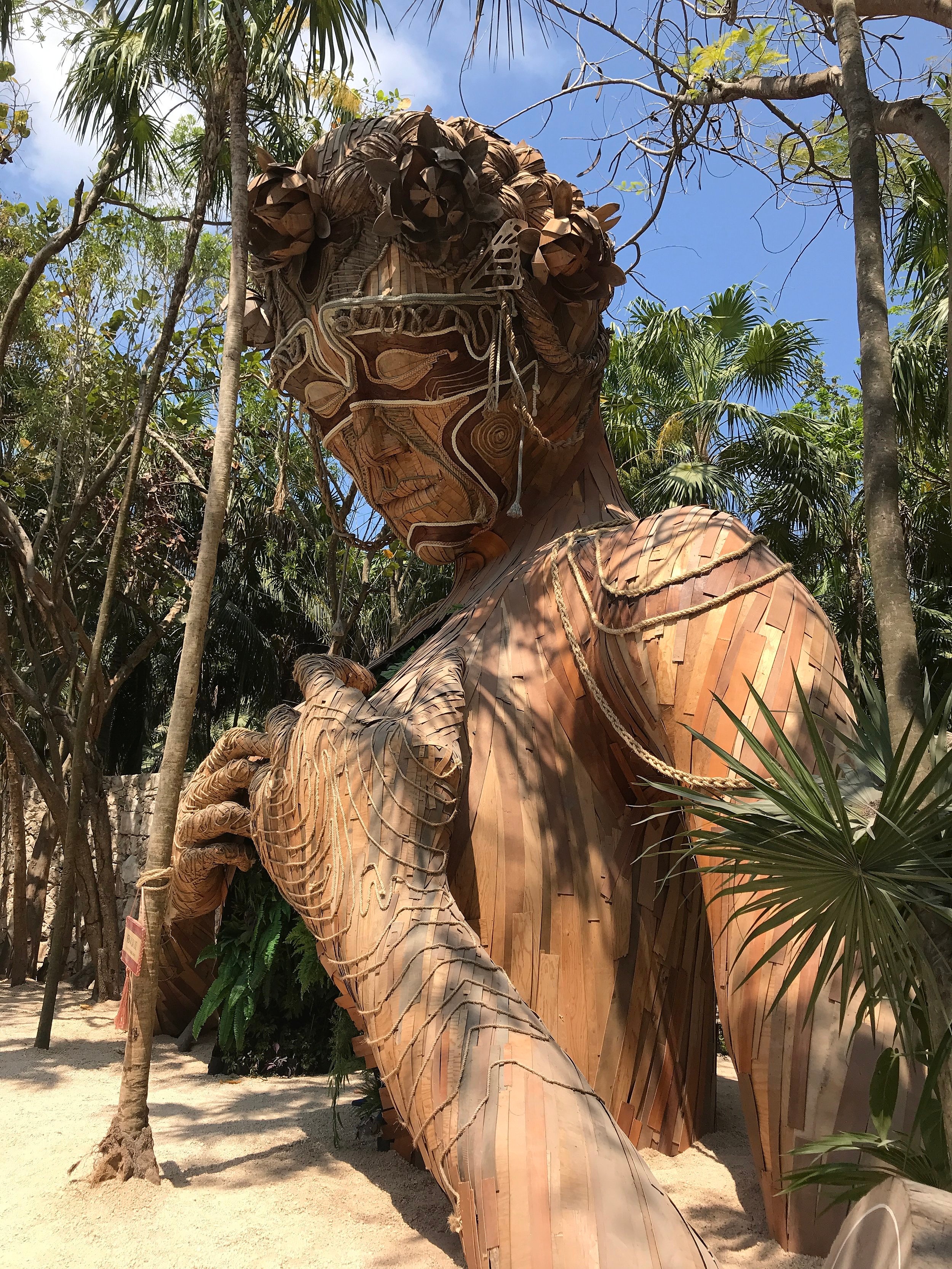 SoulD enjoy a whole week of live art, on the beach for Art With Me Festival. This festival was about helping bring ecological awareness and sustainability to Tulum and the whole planet. 