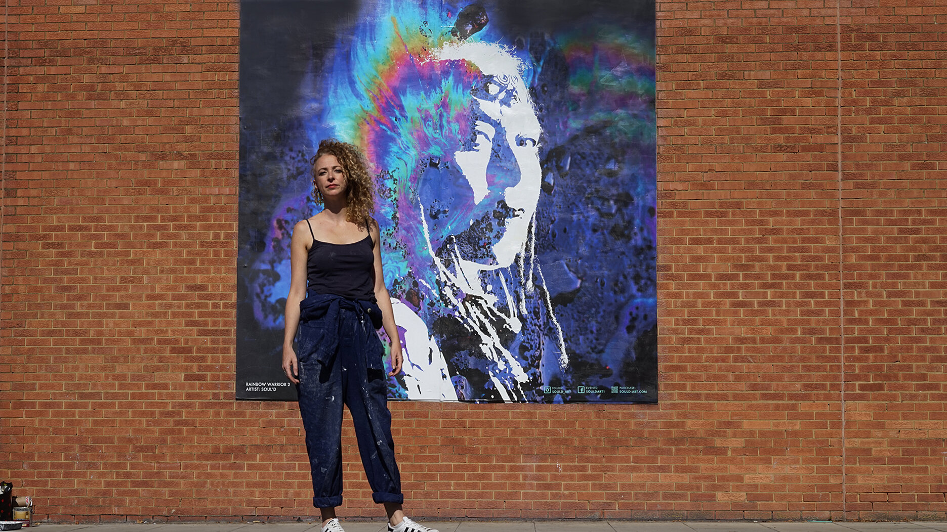 Watch as Urban artist, SoulD creates one of her art pieces, LARGE SCALE in just half a day. #streetart #murals #londonartist #womangraffiti #upandcomingartist 