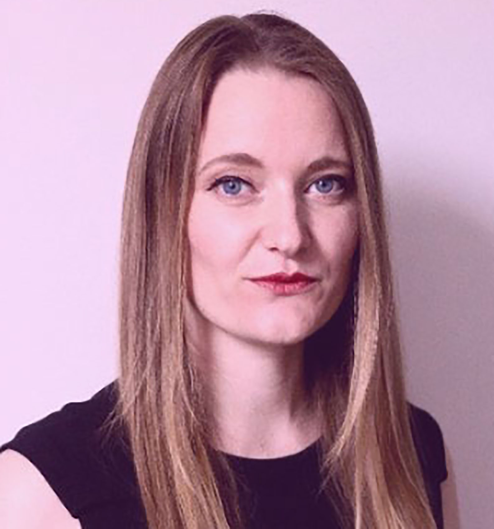 Claire McAlpine.jpg