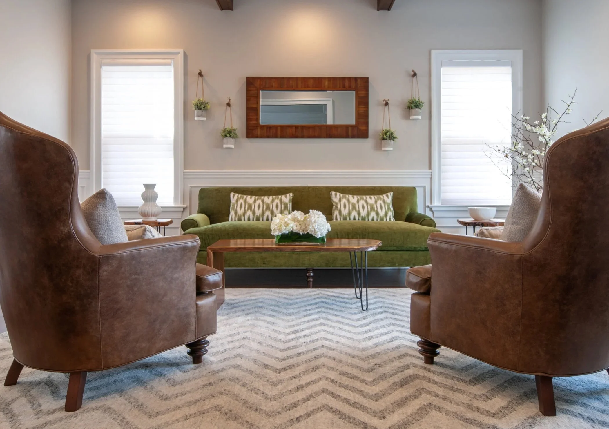 Classic traditional living room design Nassau County.jpeg