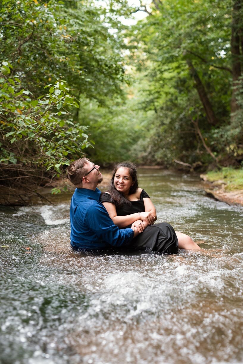  Offbeat Bride's engagement photos at PIlot mountain and Golden Road Vineyards. 