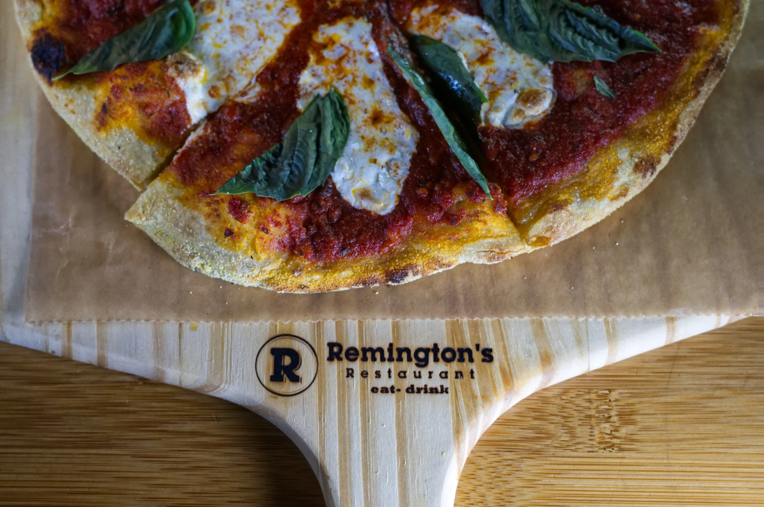 DSC05622 pizza margherita.jpg