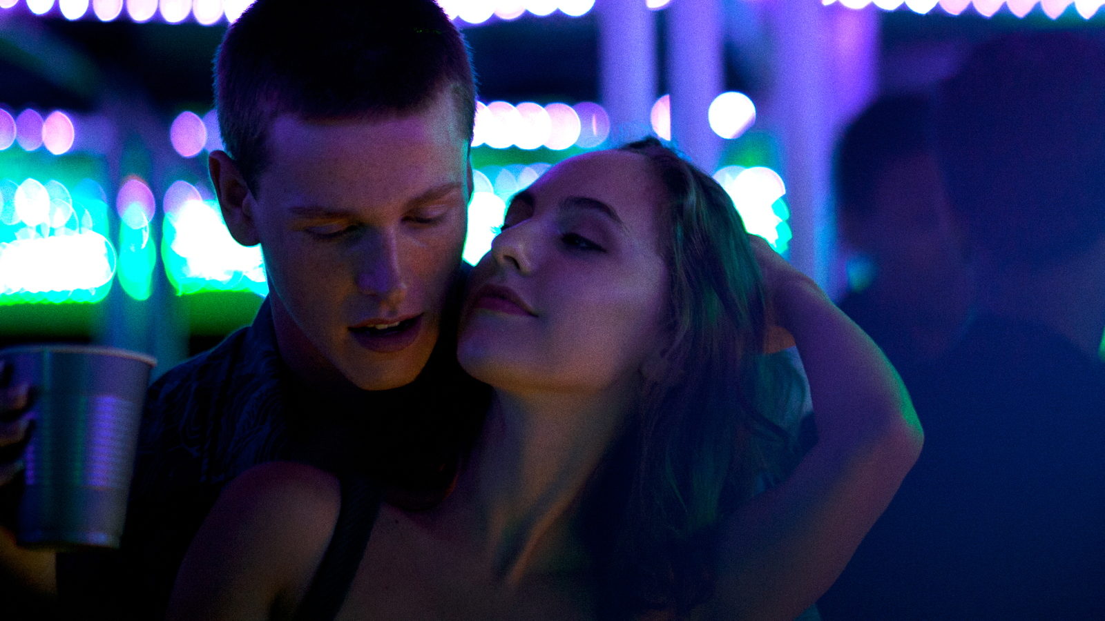 Harris Dickinson and Madeline Weinstein in Beach Rats © 2017 Neon
