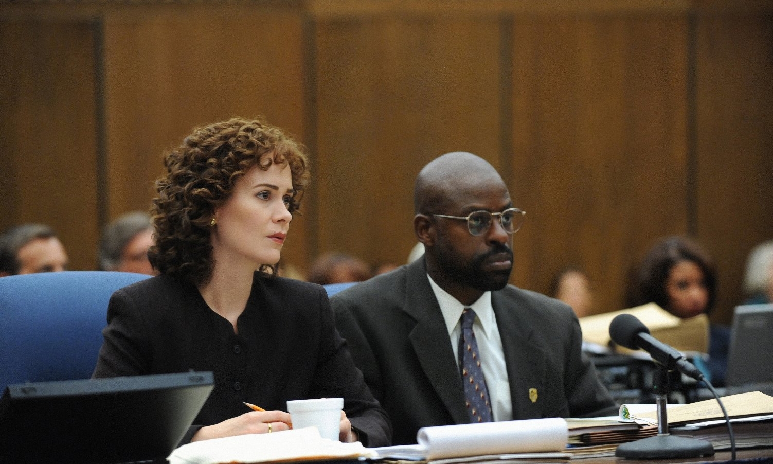 Sarah Paulson and Sterling K. Brown in The People v. O.J. Simpson: American Crime Story © 20th Television