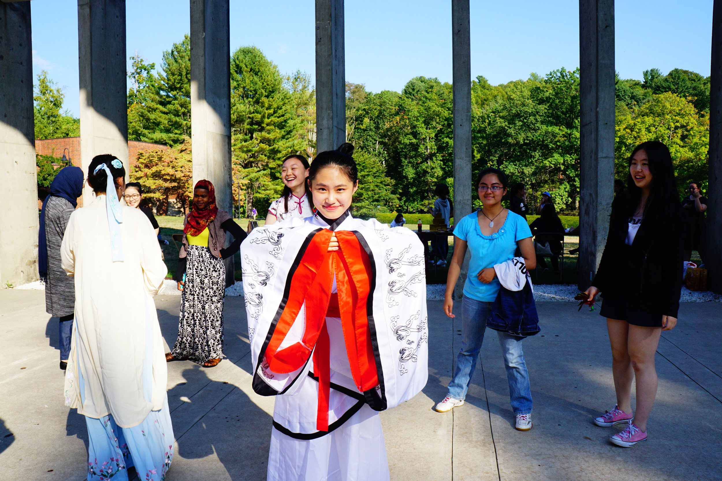 Rolly in traditional Chinese outfit -Kathy'19.jpg