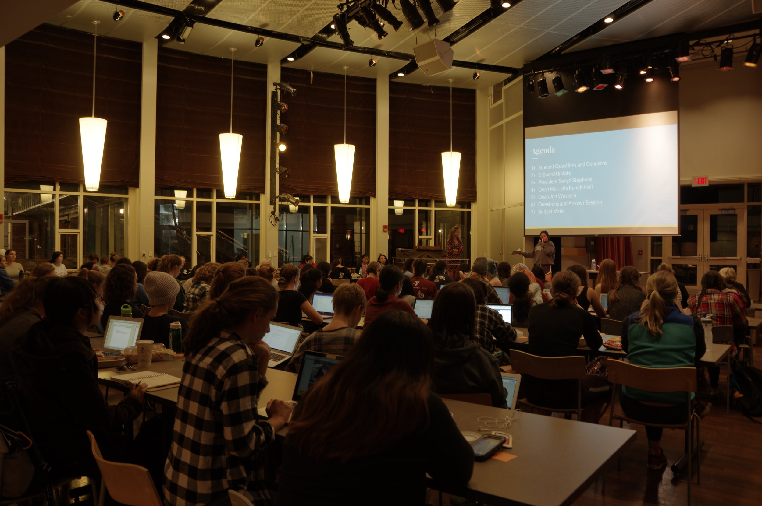 Senate has first meeting of the academic year 