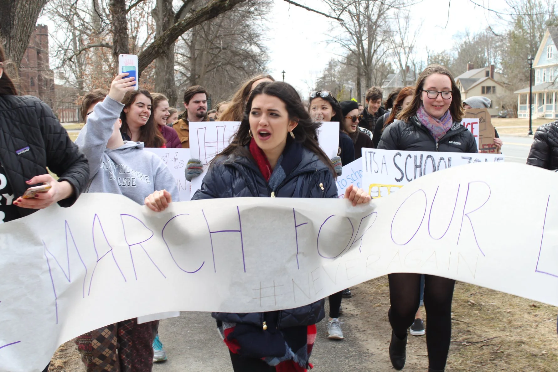 Photo by Kiely Quinn ’21 Mount Holyoke students gathered in support of the national March for Our Lives movement last Saturday.