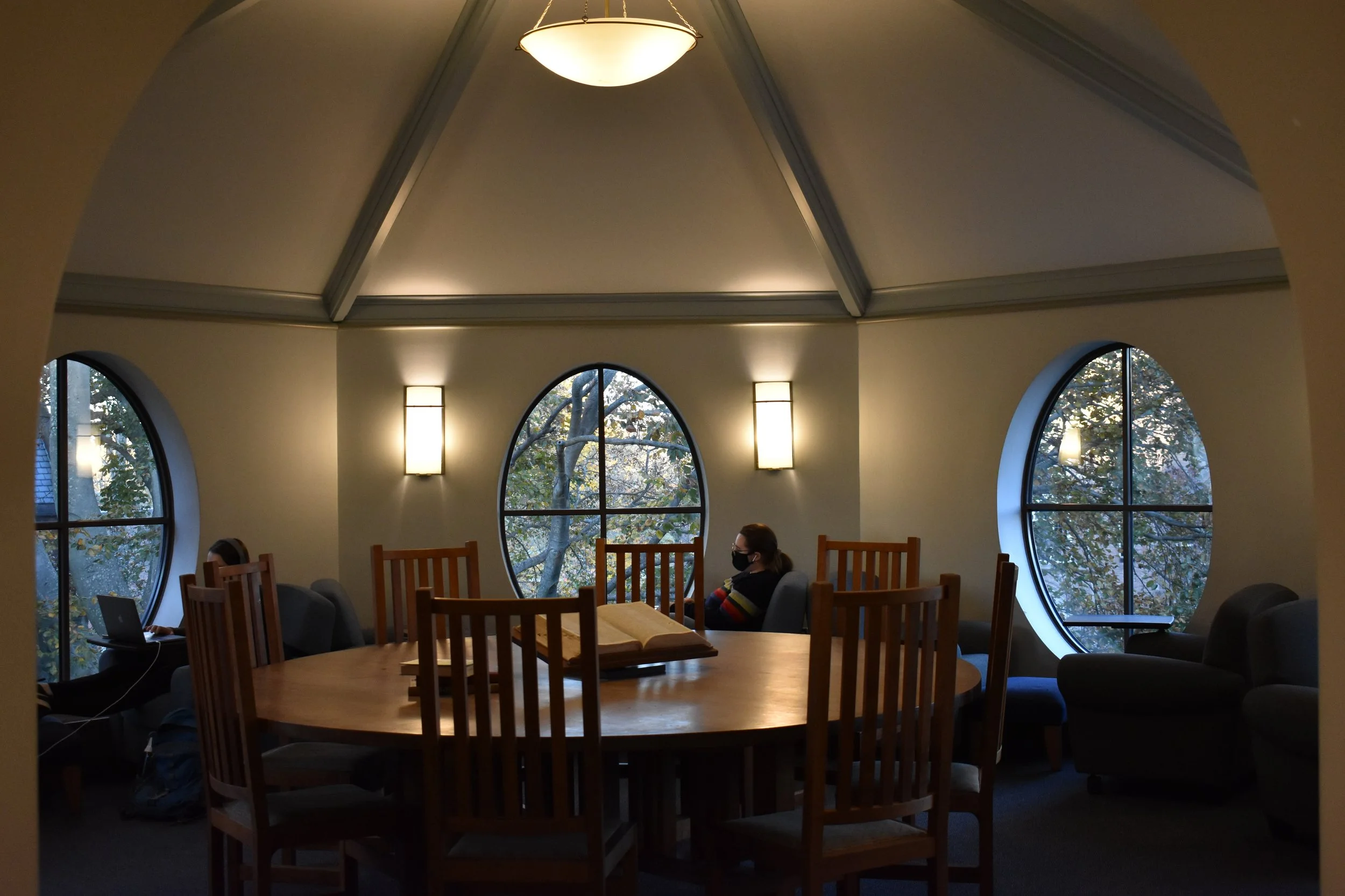 Students share favorite study spots around campus 