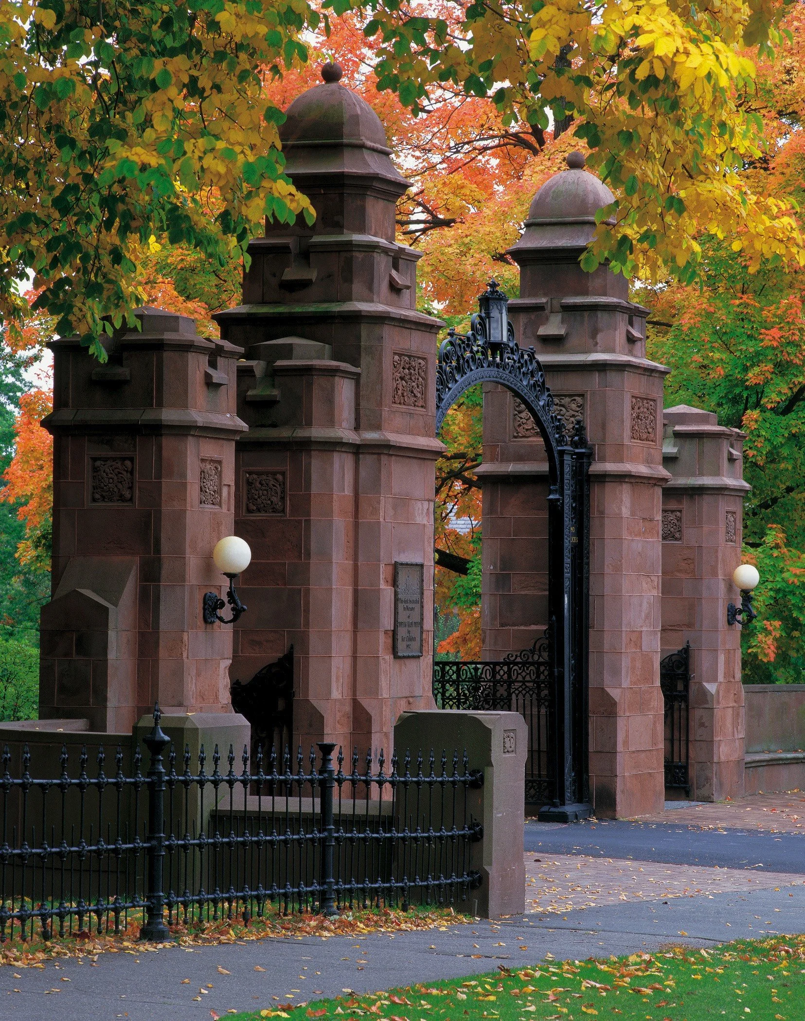 The Mount Holyoke News An Independent Student Newspaper Since 1917 The Mount Holyoke News An Independent Student Newspaper Since 1917