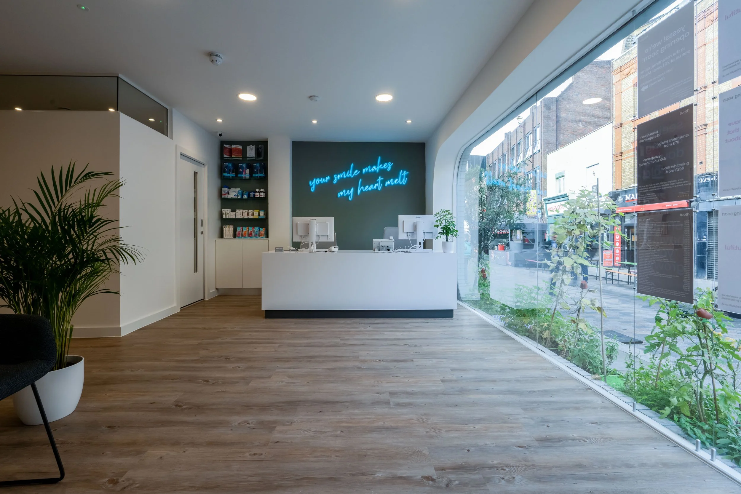 image showing reception area of tooth dental care 45-46 Lower Marsh, London SE1 7RG