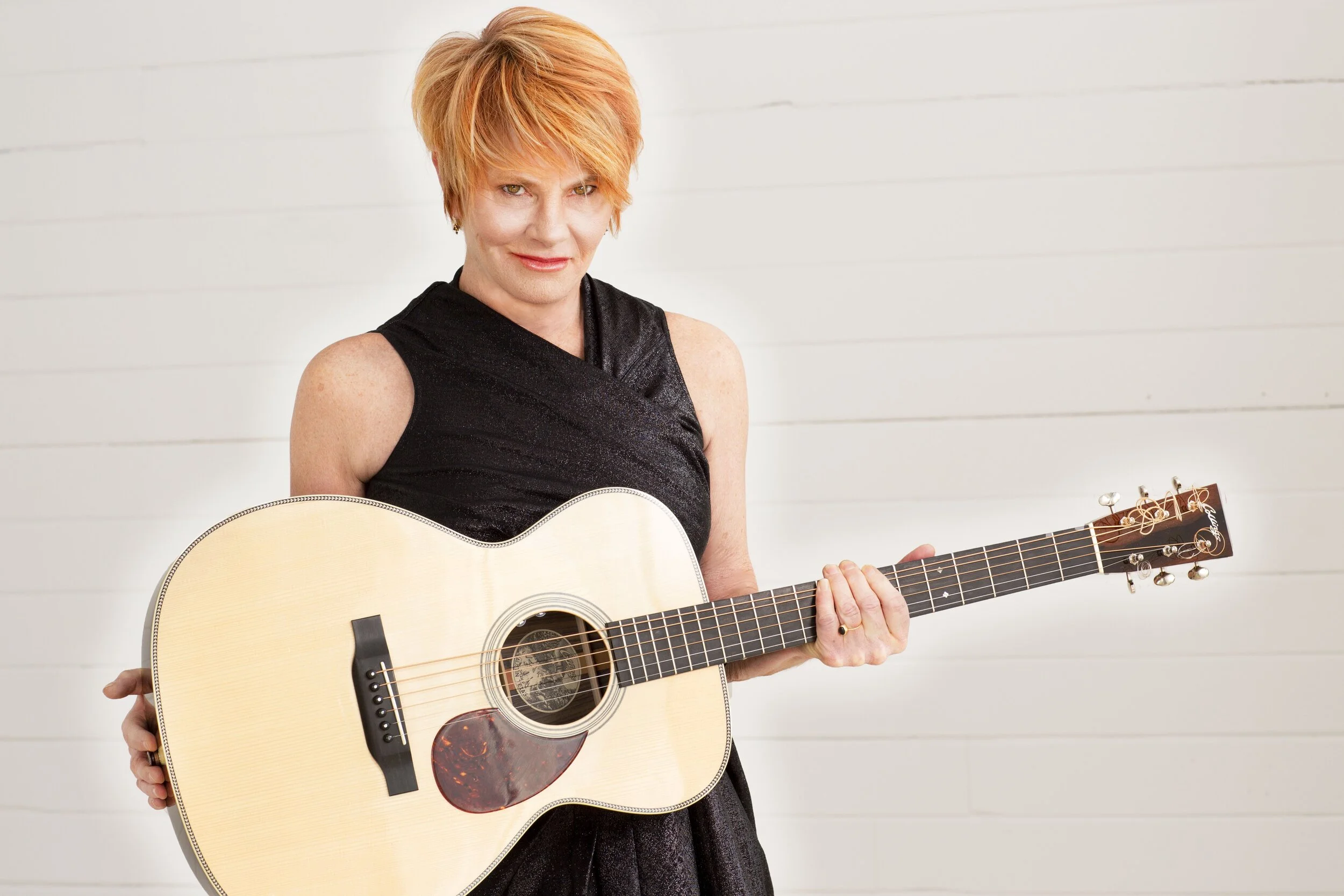 Shawn Colvin 1. Photo by Deidre Schoo..jpg