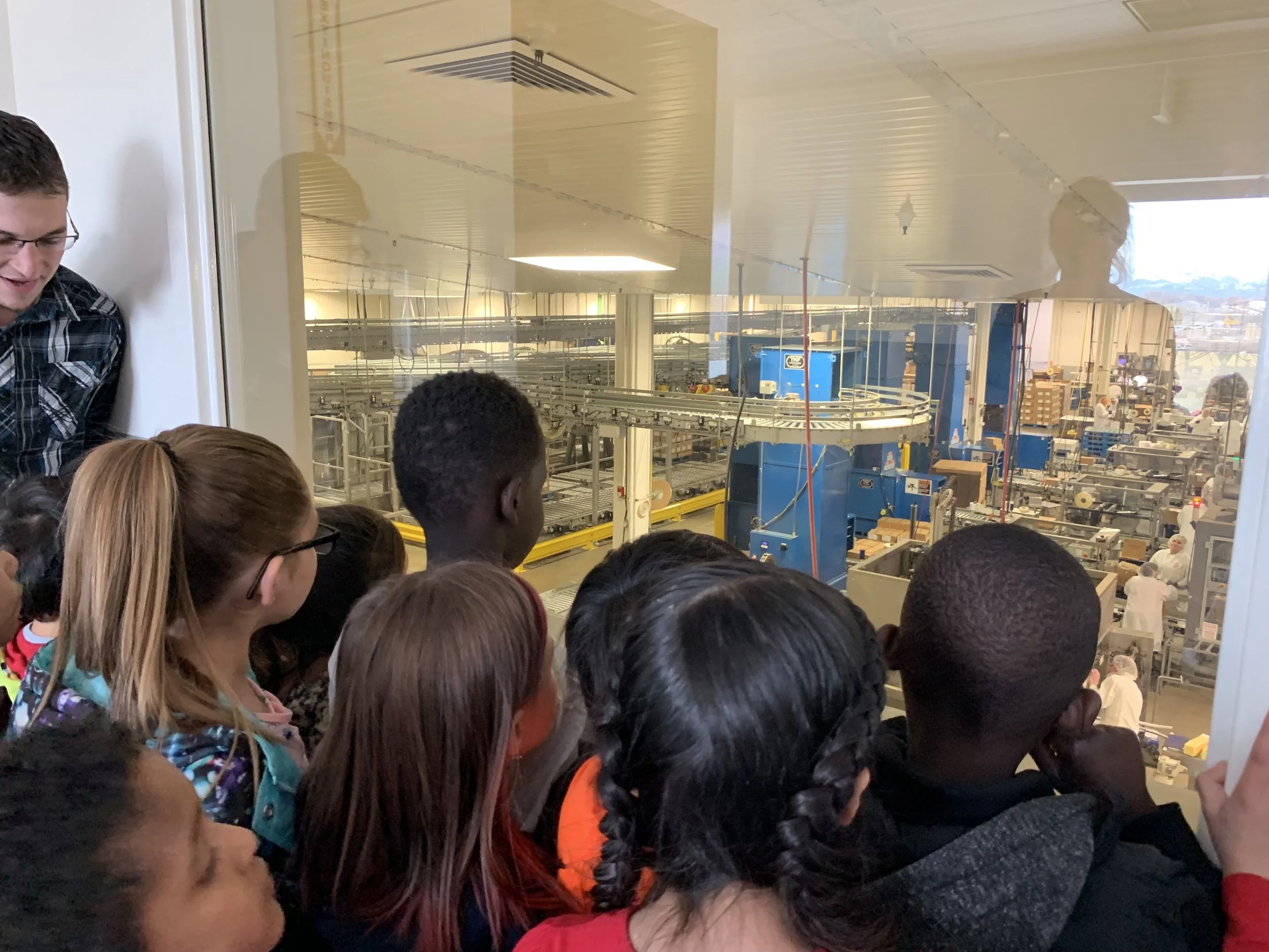 Gossners- kids looking at machinery .jpg