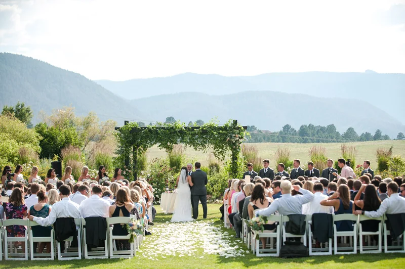 ashleynicoleevents.com | Crooked Willow Farms Weddings | Ashley Nicole Events | Kara Pearson Photography | Denver Colorado Wedding Planning and Design