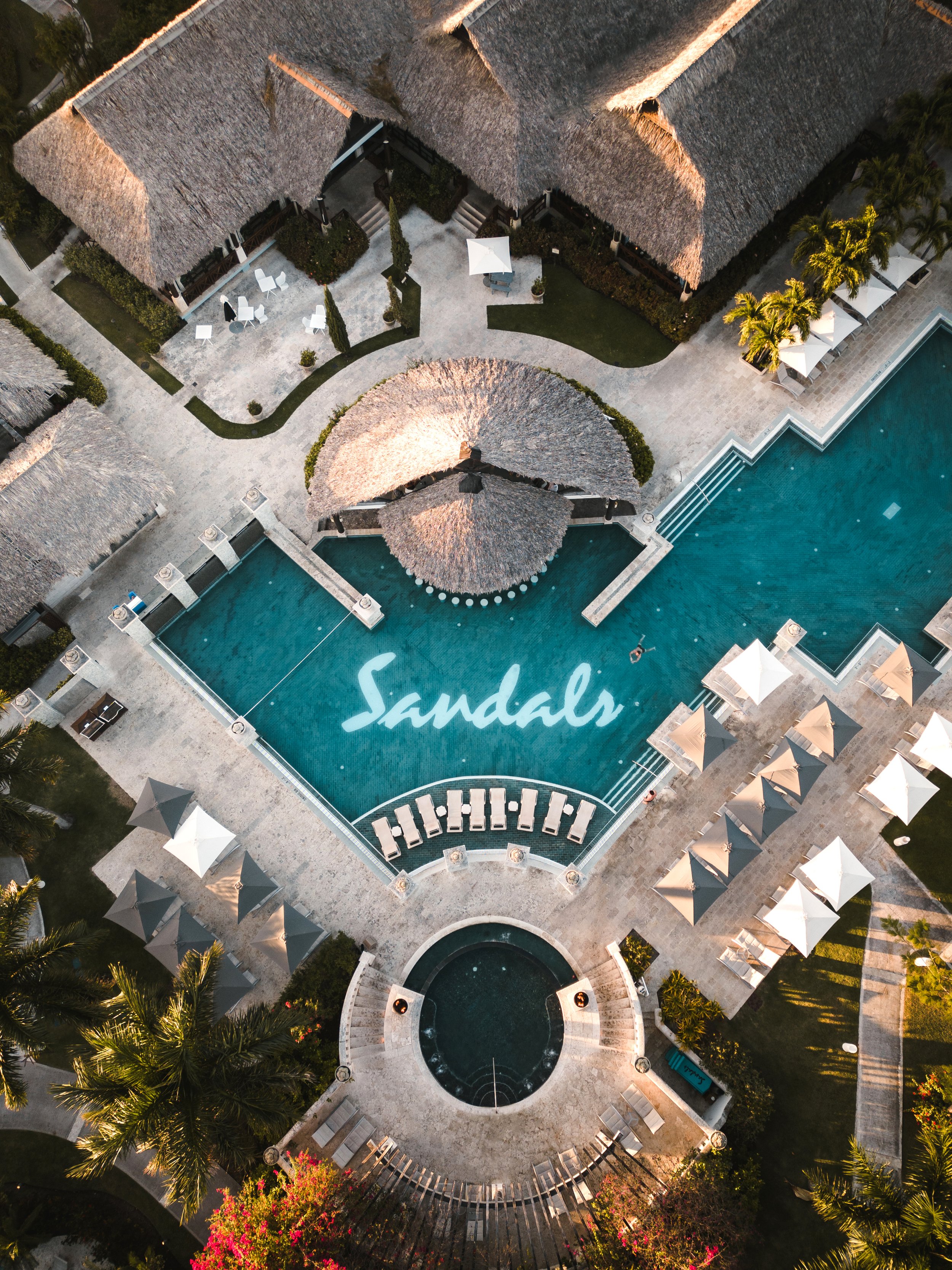 Sandals Brand Assets- High Res -2.jpg