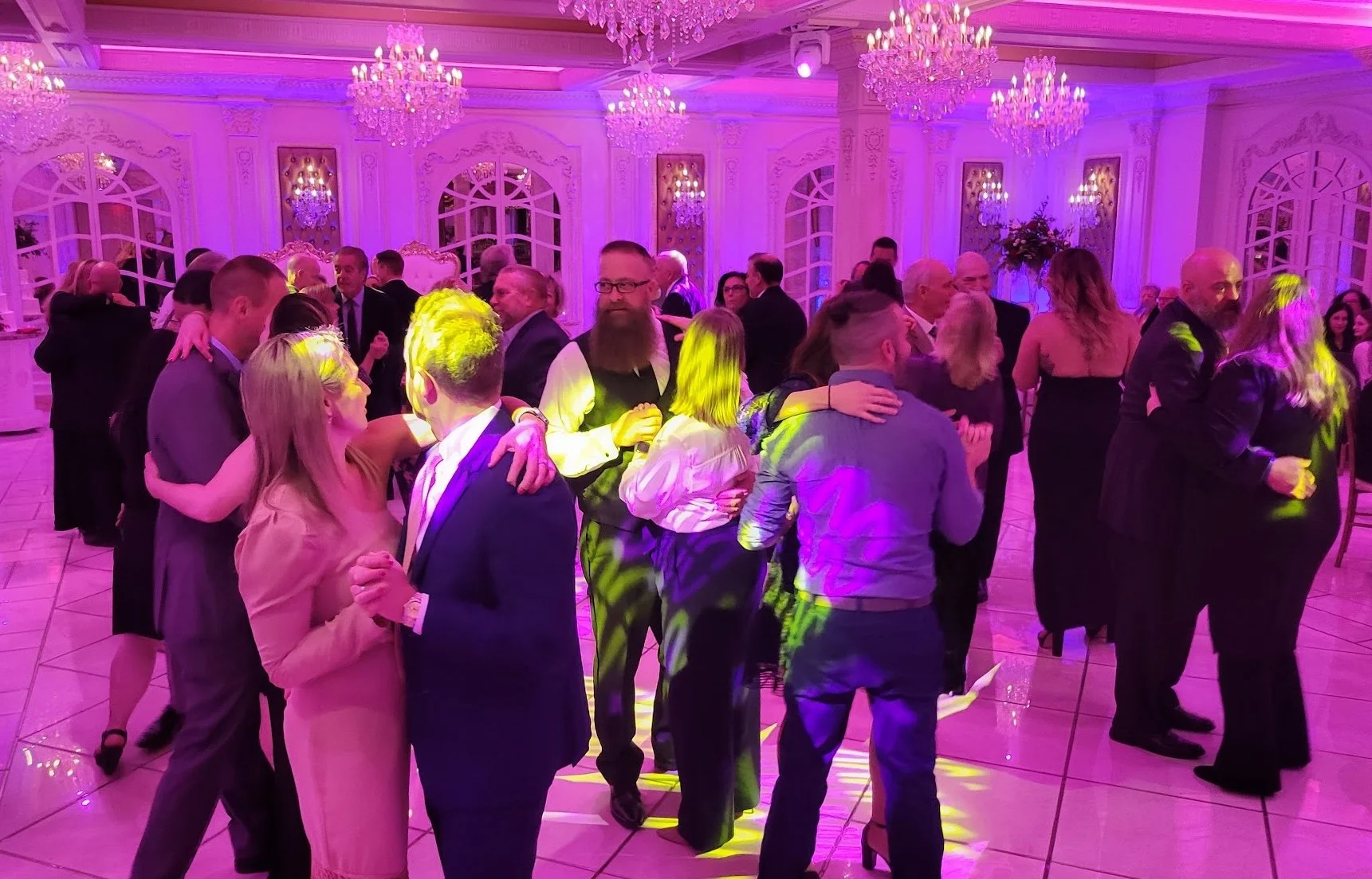 How to Save Money on Your Wedding Without Sacrificing the Fun