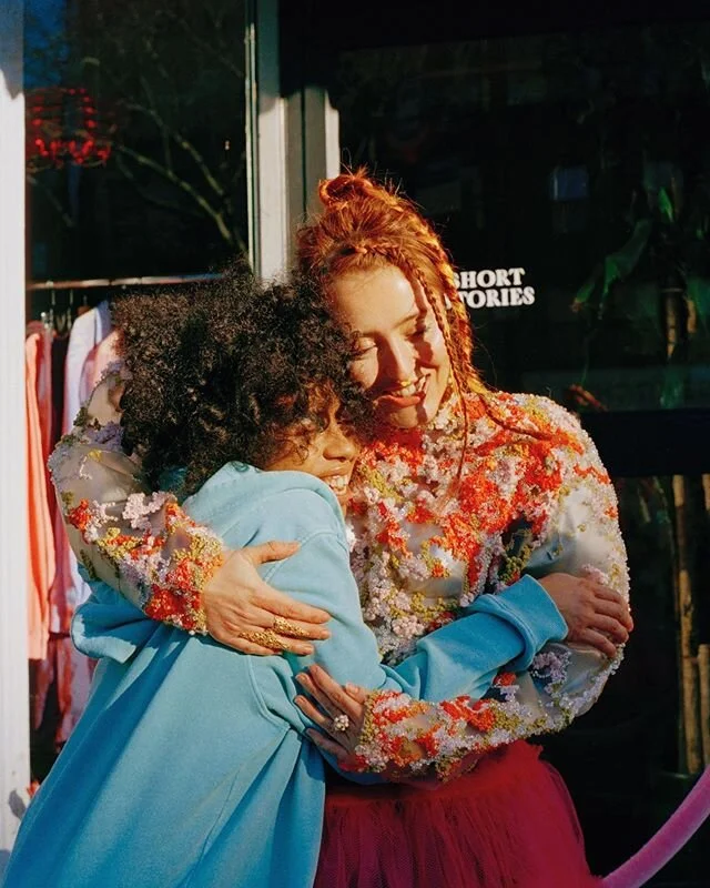 T -4 🔥🔥🔥 @duendita &amp; @mcbinladen