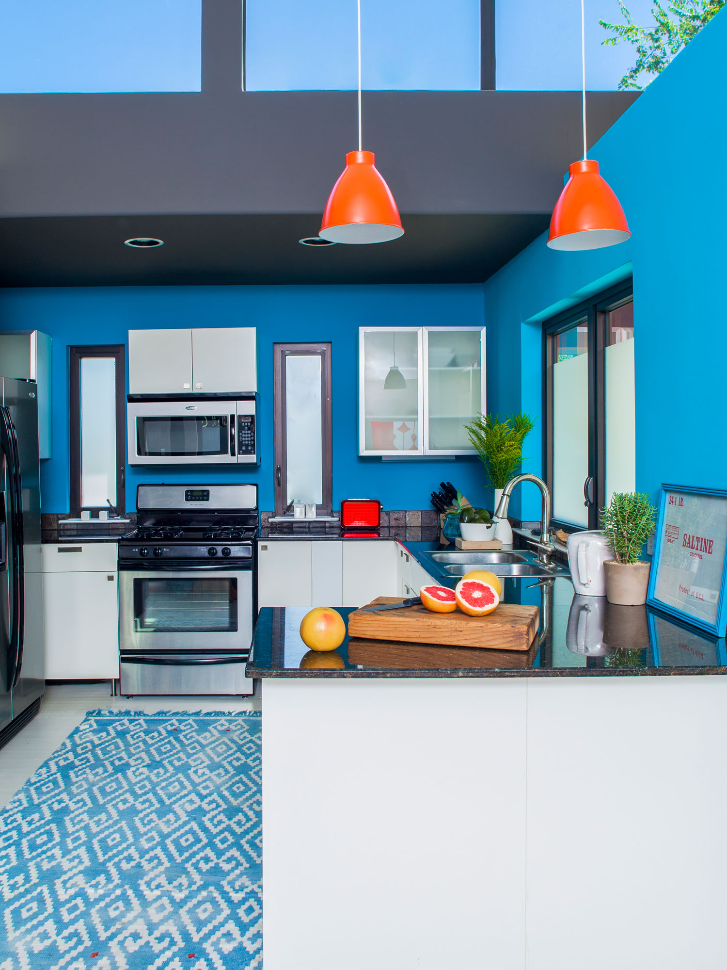 McCray & Co. - Austin Airbnb - Kitchen