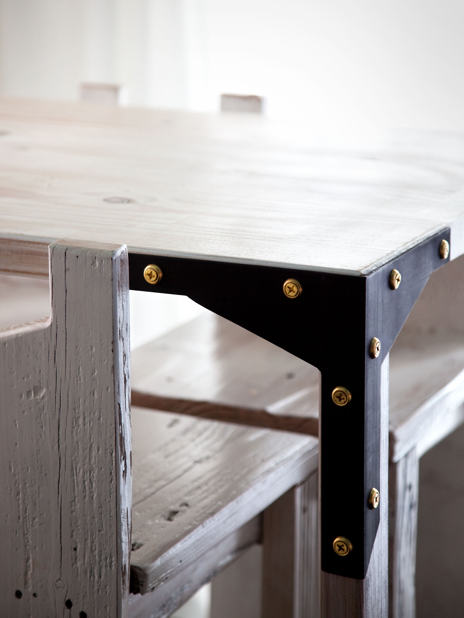 McCray & Co. - Lenoir - Table Bracket Detail