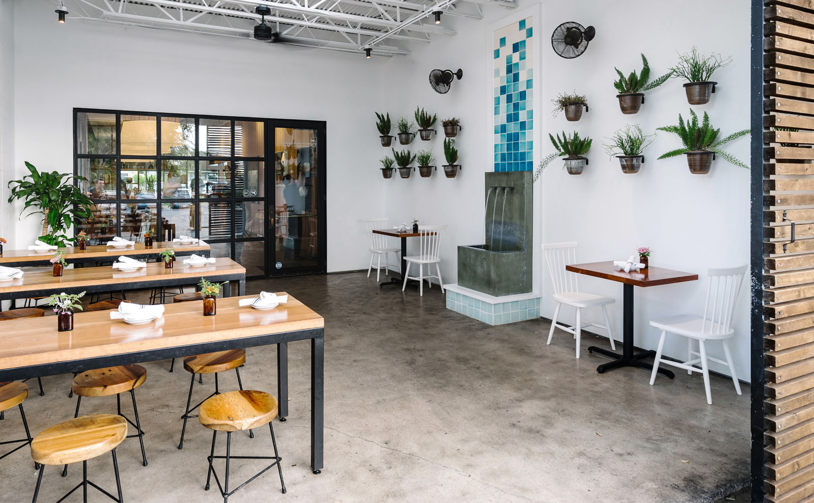 McCray & Co. - Picnik - Patio