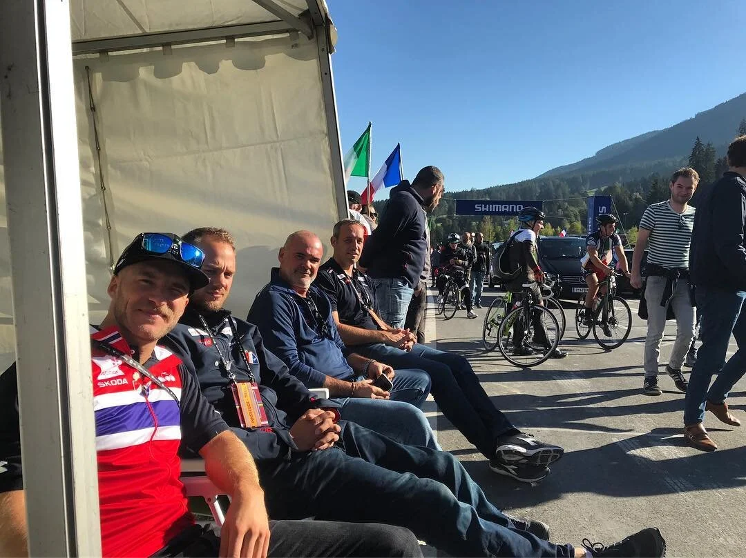 God stemning i BOX 2 idag. #sykkellandslaget #innsbrucktirol2018