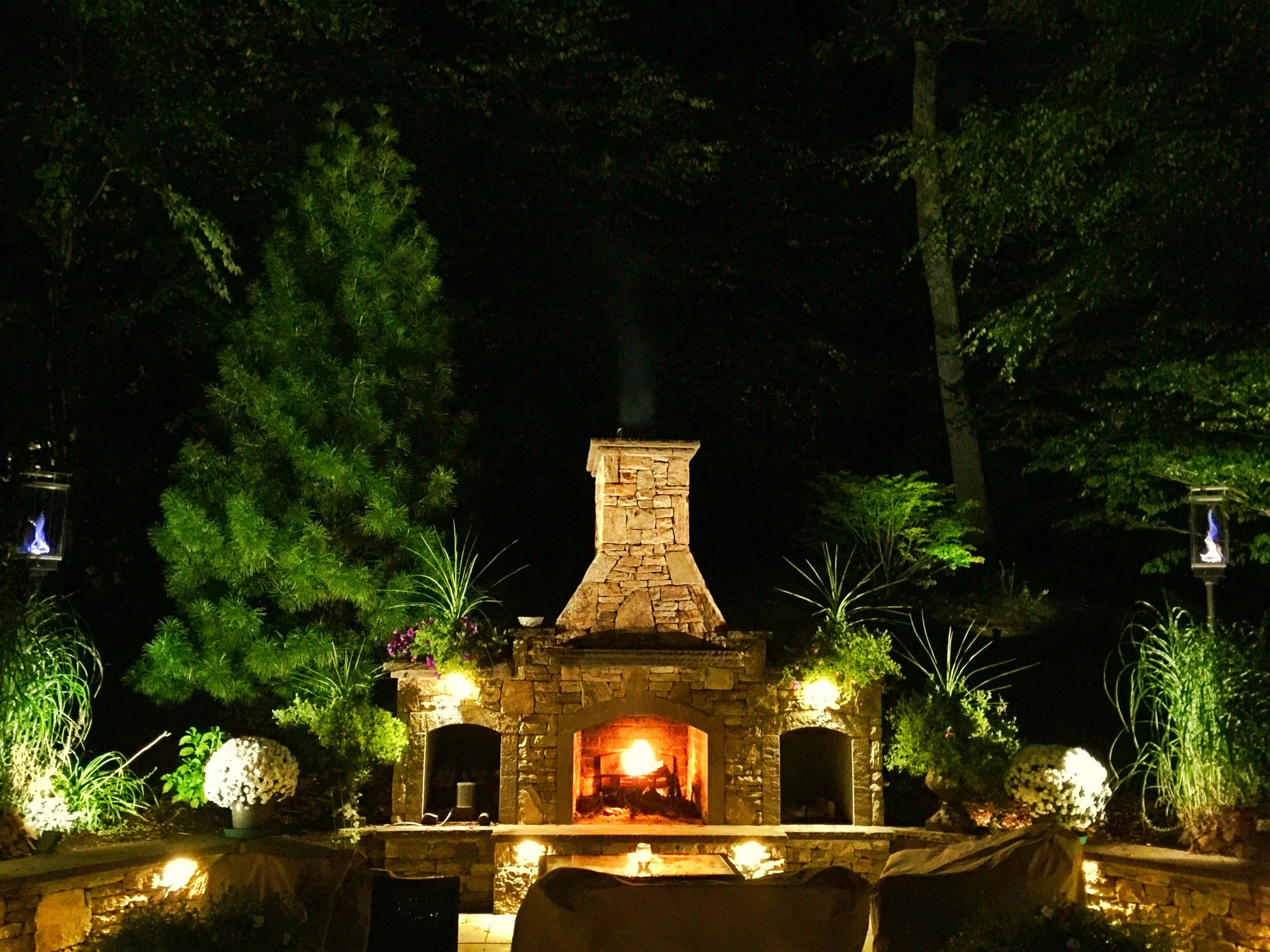 outdoor-fireplace-pool-patio (5).jpg