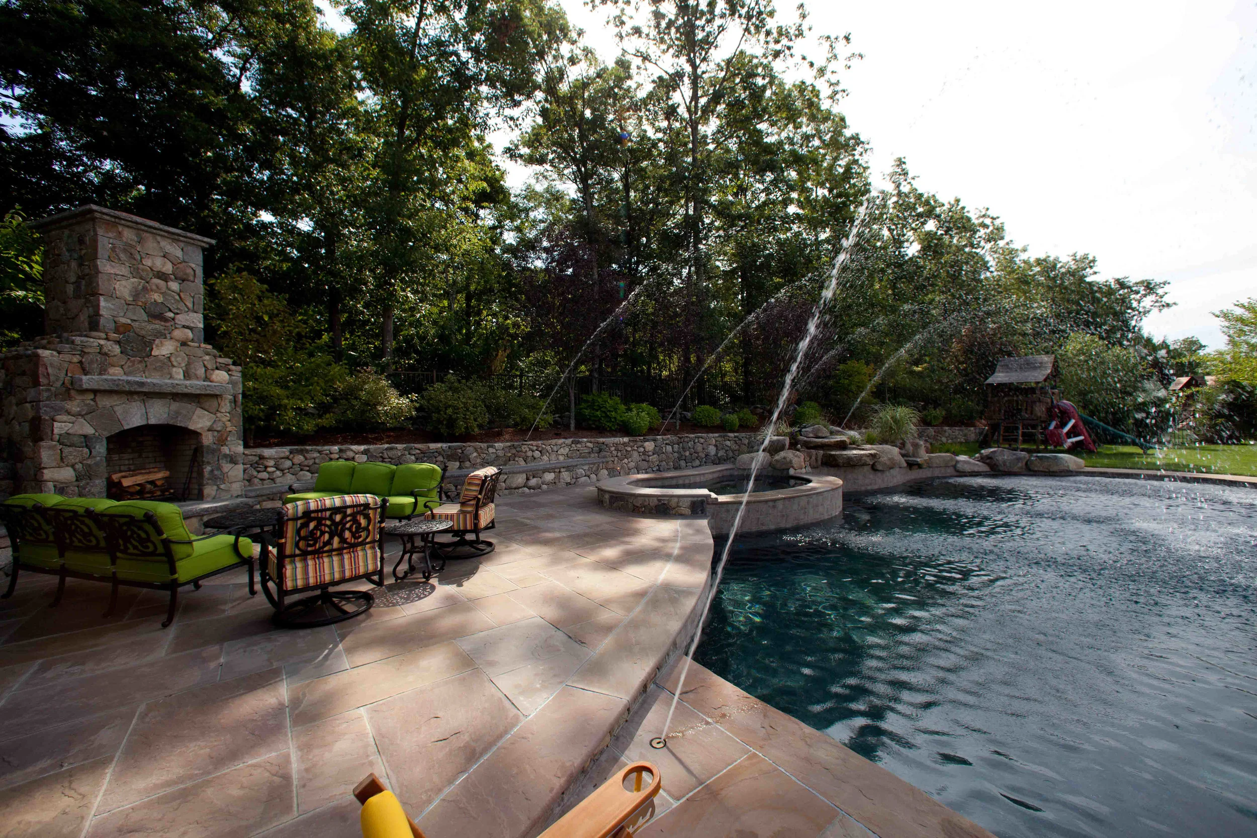 gunite-poolscape-landscape-deck-masonry (20).jpg