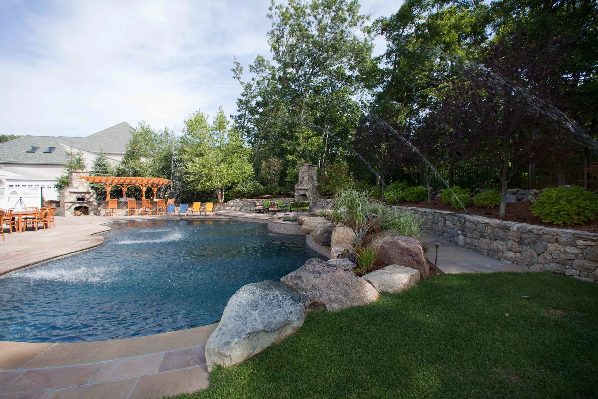 gunite-poolscape-landscape-deck-masonry (22).jpg
