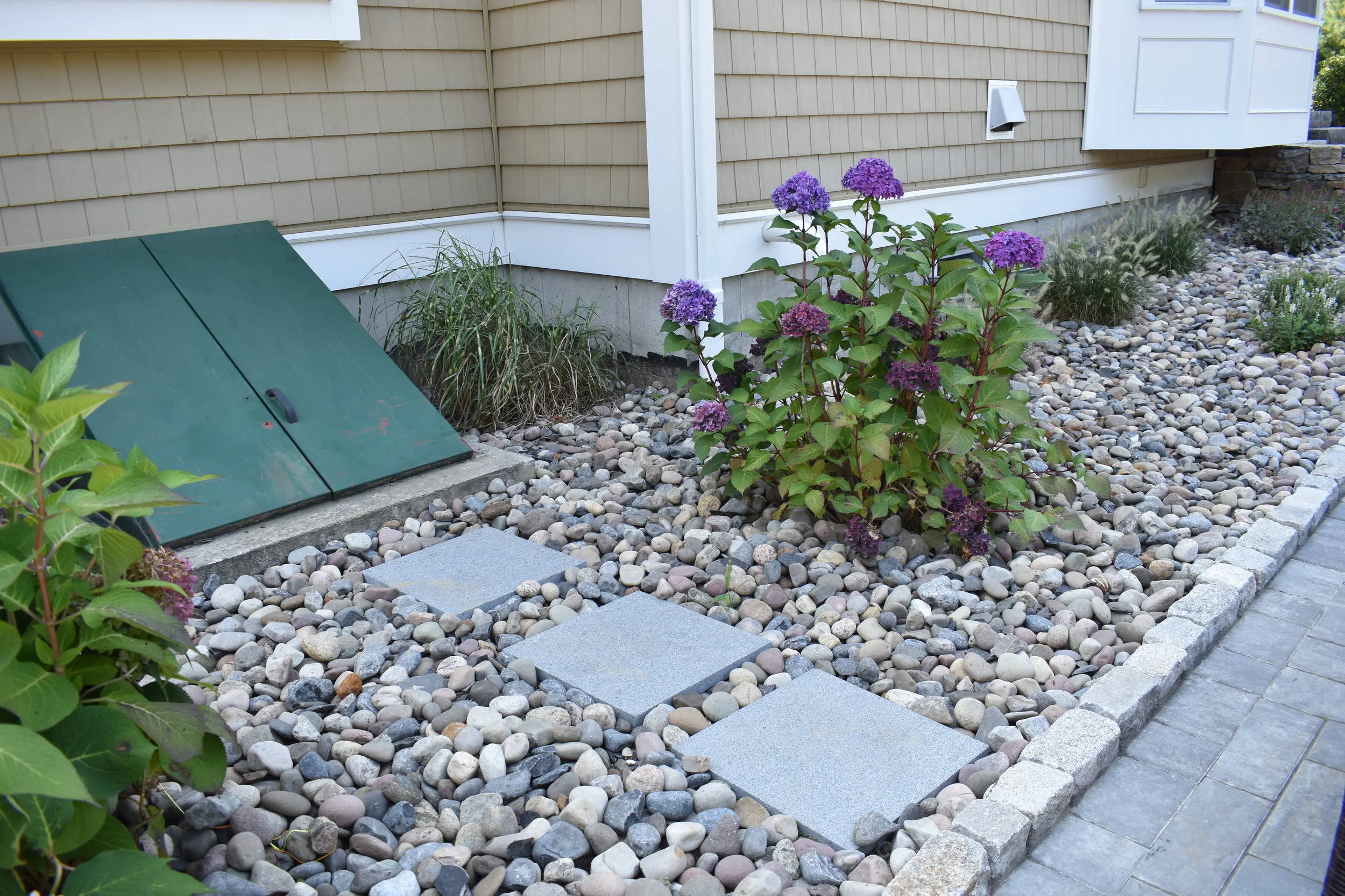 East Main St Westborough — StoneFire Outdoor Living